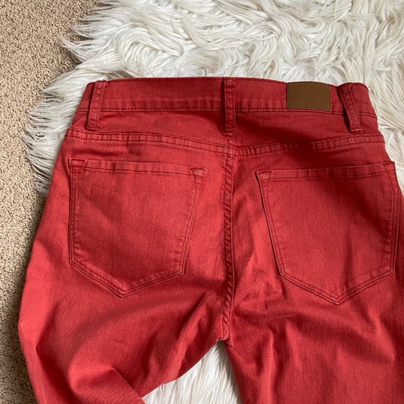 BDG Womens Red Mid Rise Twig Ankle Skinny Jeans 27 - Picture 4 of 6